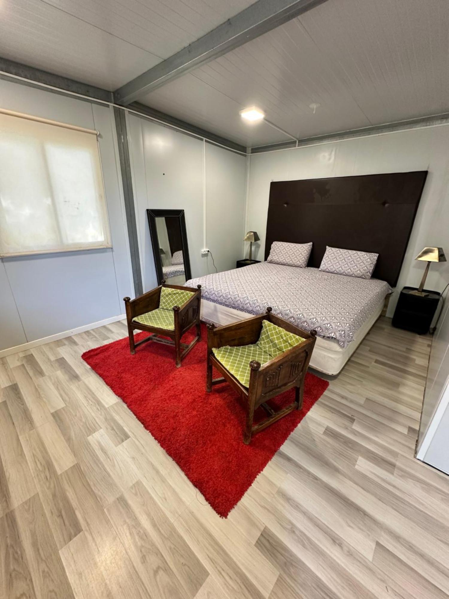 Bungalow Infanta Torrelaguna 外观 照片